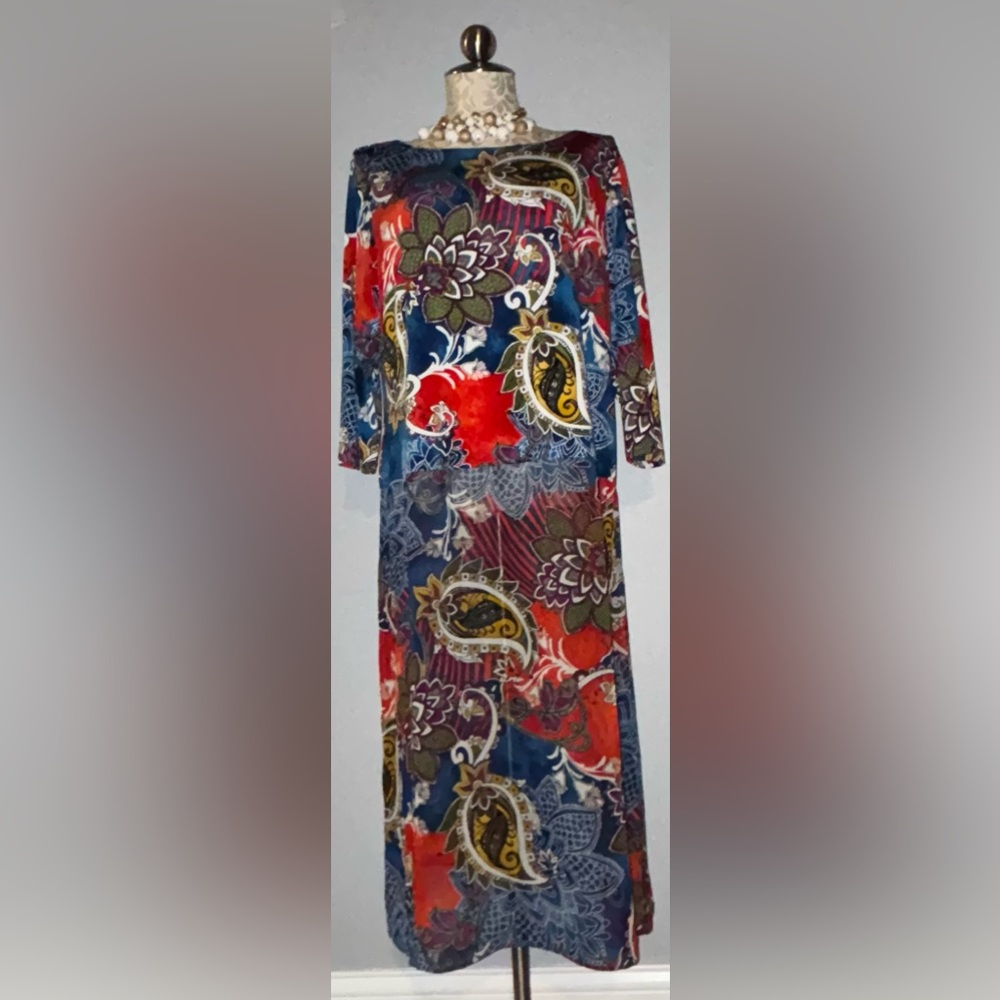 Peter Nygard Multicolor Paisley Swimming Sheet Top/Dress Size Large.  #47